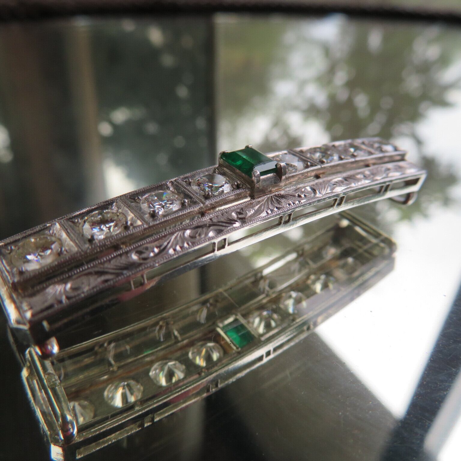 ヴィンテージ　和彫りP.ｍにプラチナとダイヤモンドにの華麗な帯留め