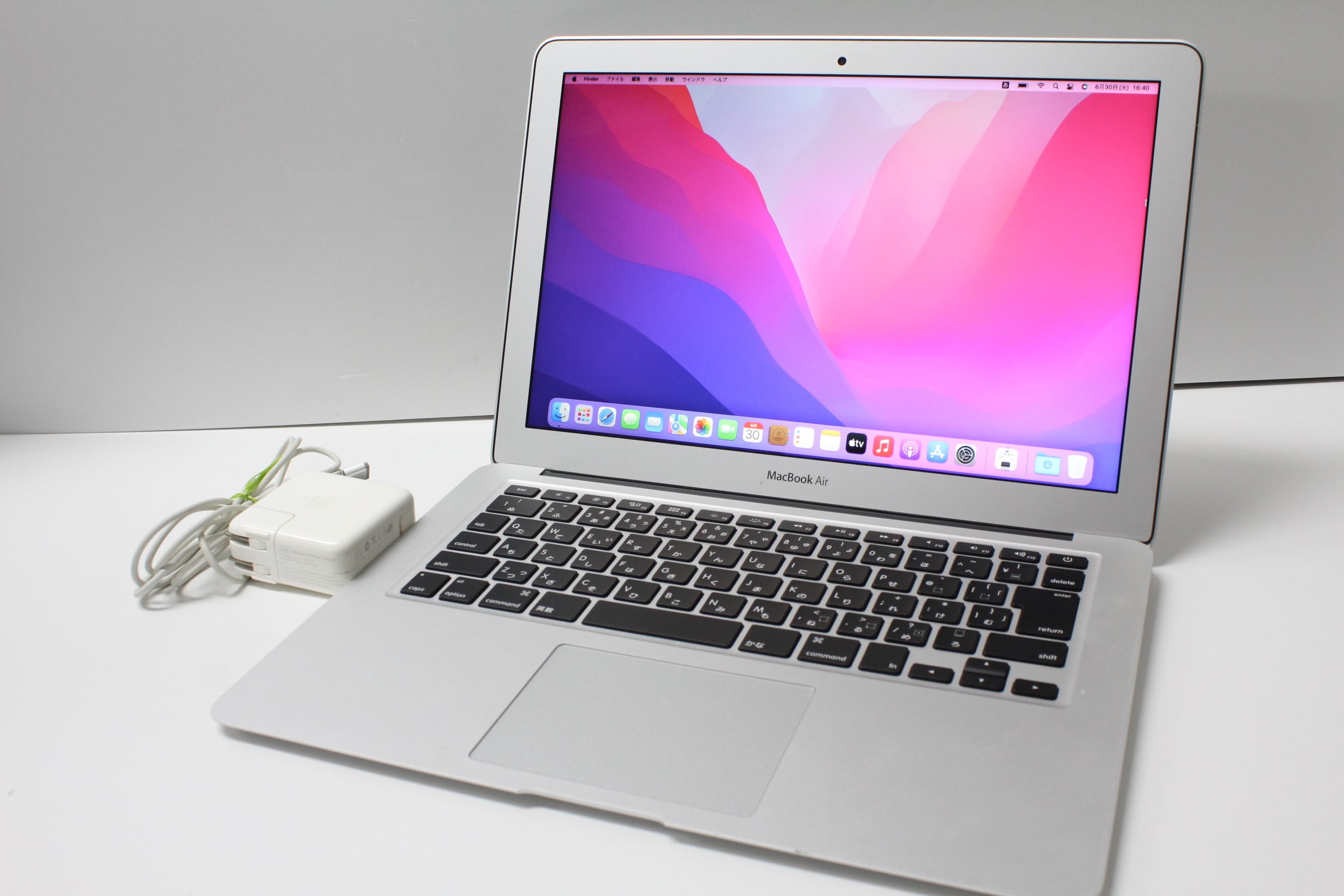 MacBook Pro（13インチ,2017,Thunderbolt 3ポートx 2）128GB/8GB