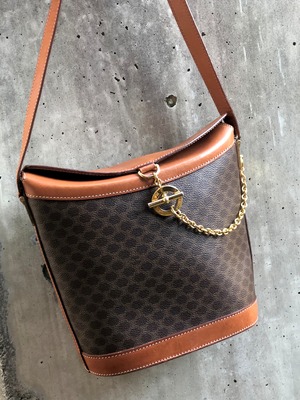 CELINE　セリーヌ　マカダム　サークルロゴ　PVC×レザー　バケツ　ショルダーバッグ　ブラウン　vintage　ヴィンテージ　オールドセリーヌ　wnm4fz