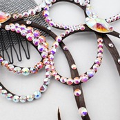 社交ダンス 小物 多美咲 タミショウ ヘアアクセサリー ヘアオーナメント 茶色 コーム デモ 競技 発表会 パーティ ブラック系 ブラウン系 ヘアスタイル 髪飾り ダンスアクセサリー ステージ用 大人用 エレガント おしゃれ 可愛い デコレーション パーティ用 競技会用 ストーンパーツ キラキラ つけ毛