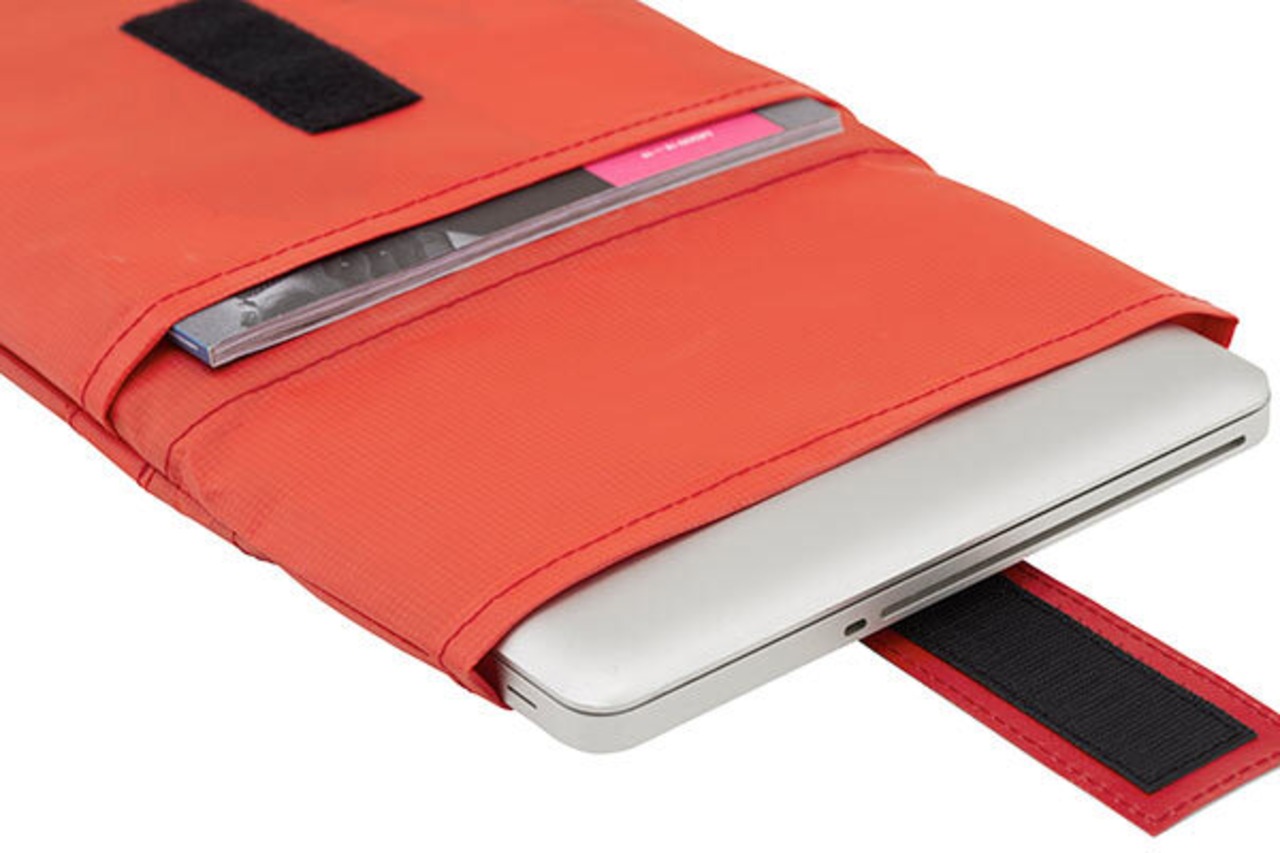Sleeve Sille 13 Red　（スリーヴ シリィ 13inc レッド）