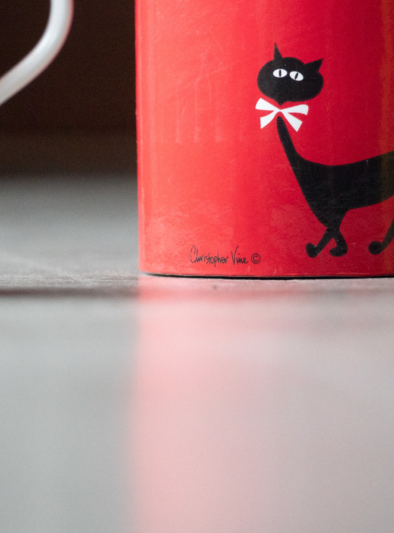 "Christopher Vine Design" used Gattino mug