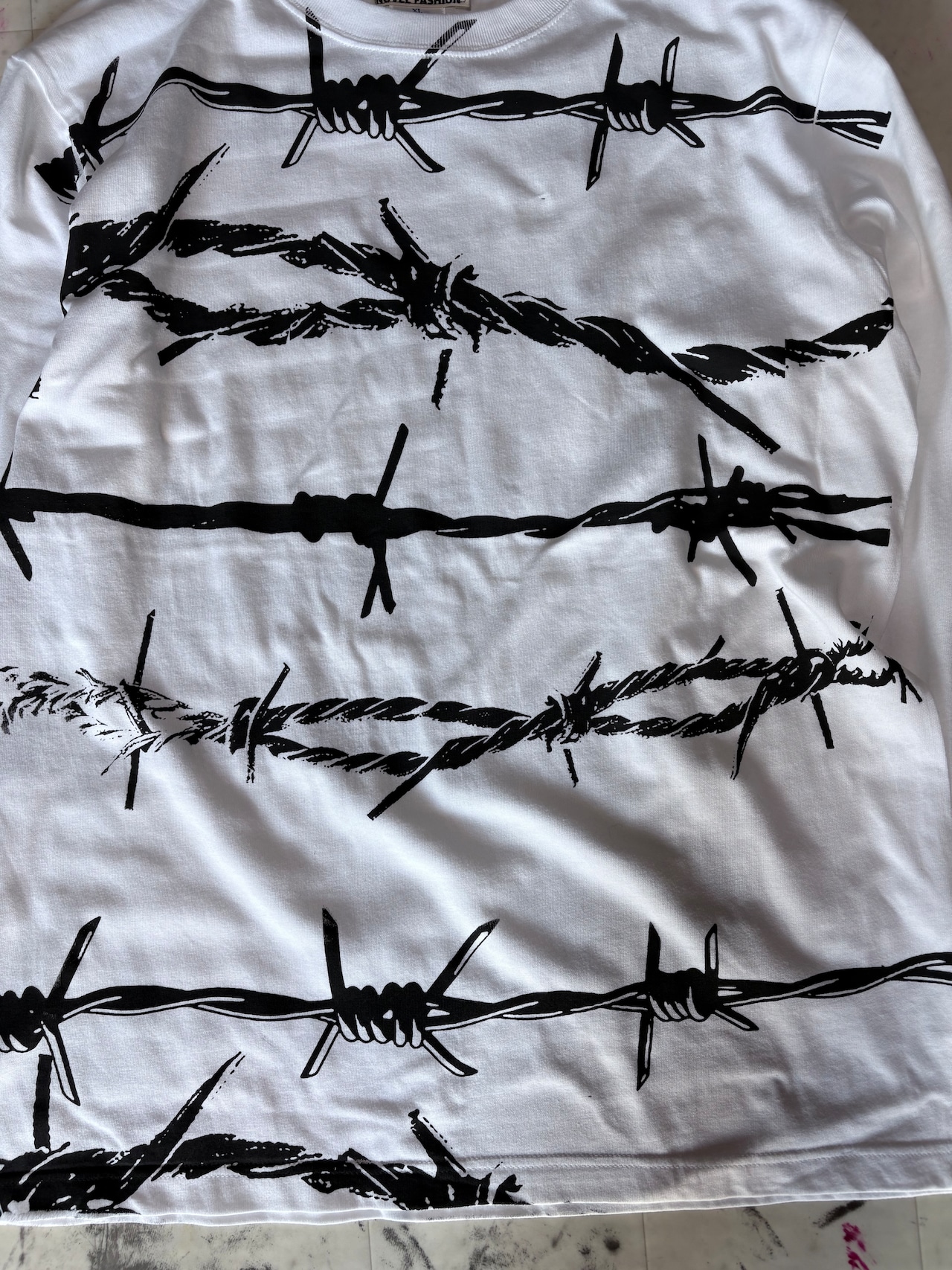 UNFINISHED 有志鉄線ロングスリーブTシャツ26088