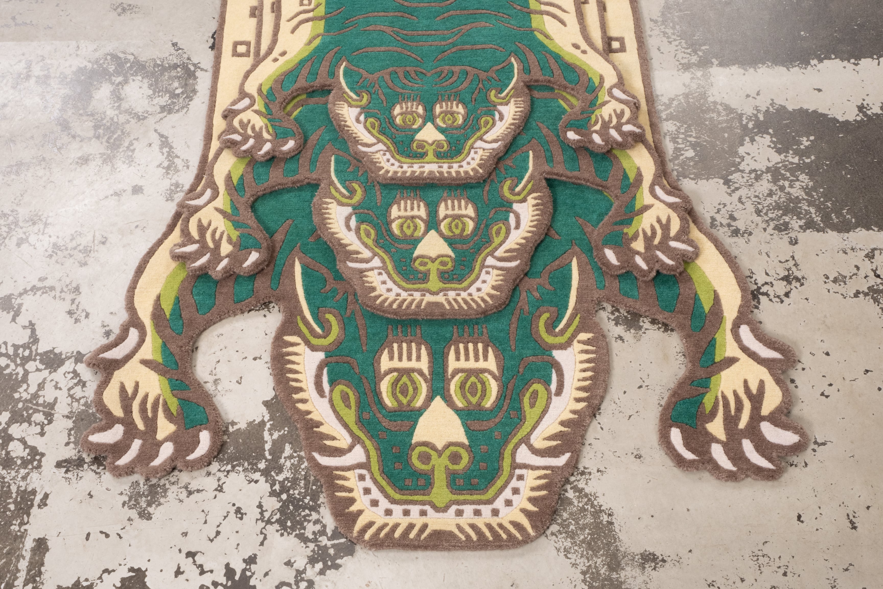 Tibetan Tiger Rug 《Lサイズ•ウール・オリジナル3・サファリグリーン