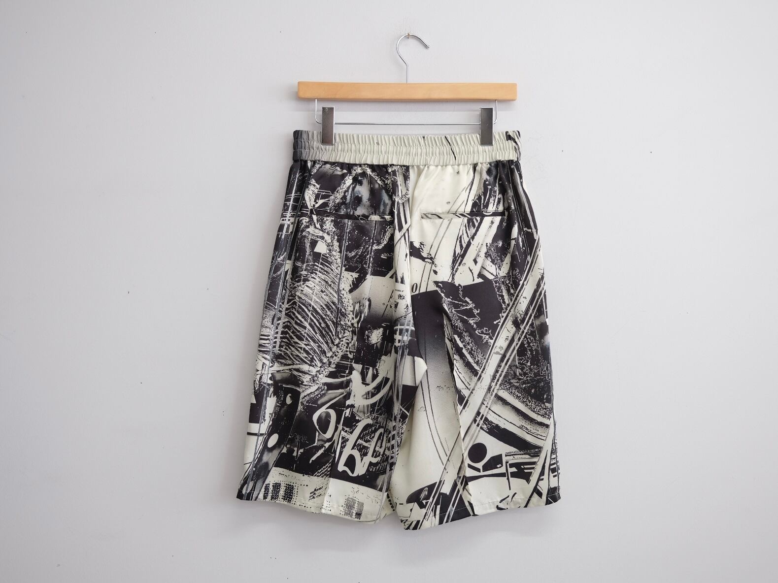 semoh”SHT GRAPHIIC SHORT PANTS” | Lapel online store