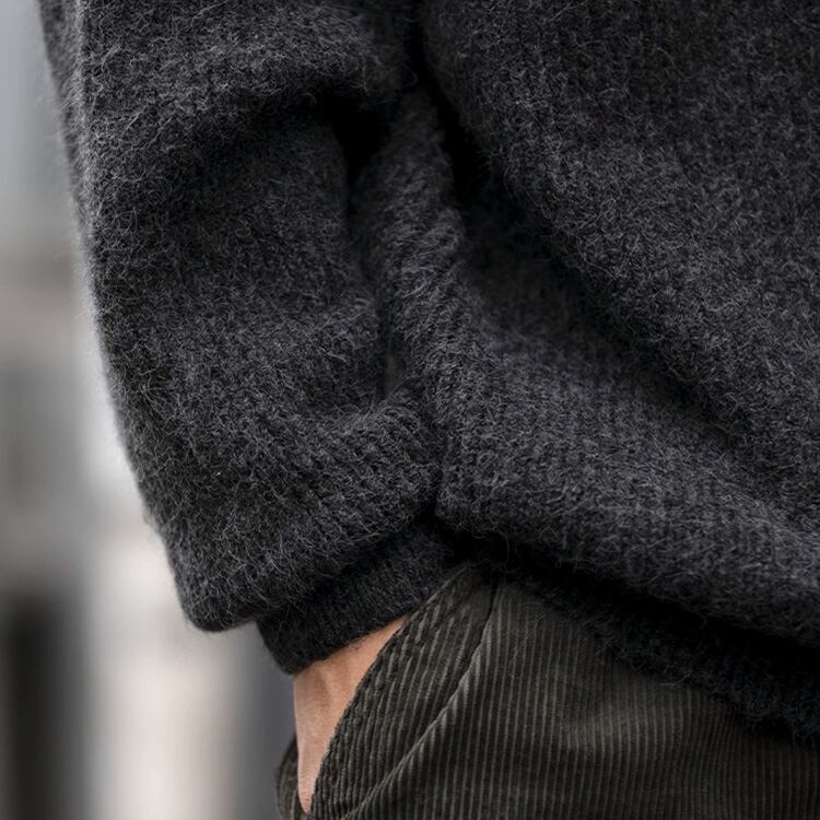 ★ANTI-PILLING TURTLENECK PLAIN SWEATER　　A0881