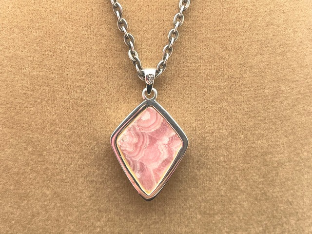 シルバーペンダントトップ（インカローズ）