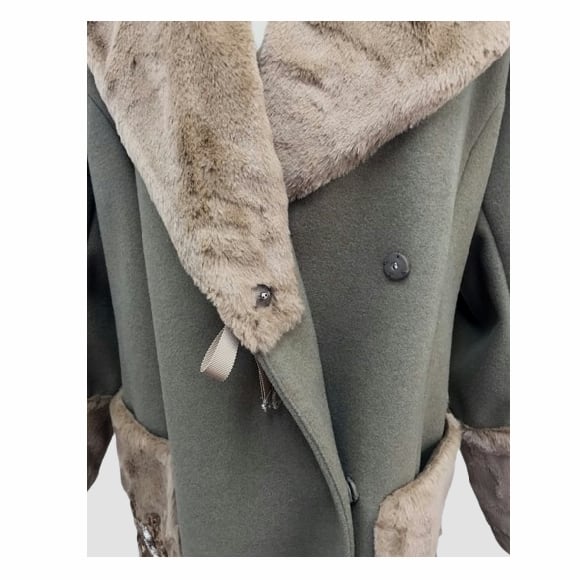 スーパービューティー コート ポケットスパンコール刺しゅう