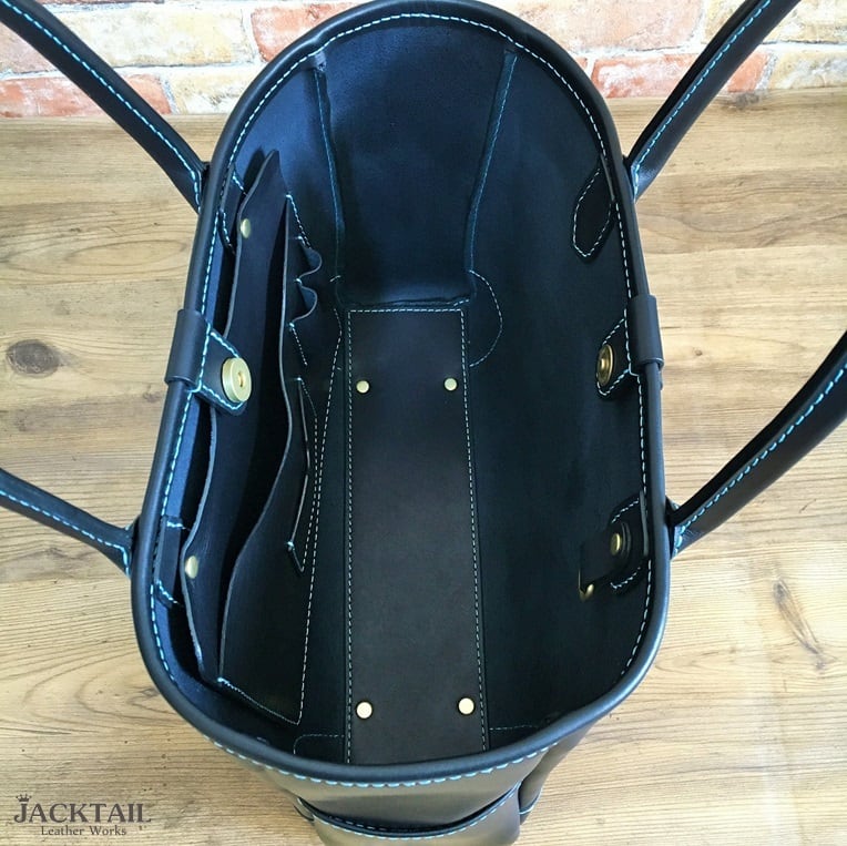 BMW ネイビー レザー トート ショルダー バッグ BMW ネイビー レザー トート ショルダー バッグ