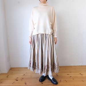 BUNON(ブノン) Hand Print & Dance Embroidery Balloon Skirt ストライプ+刺繍 スカート