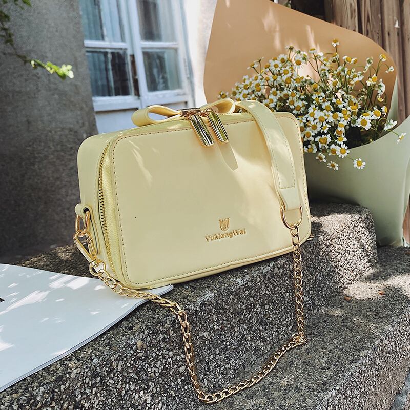 サマーチェーン レッド 夏物 スクウェア メッセンジャーバッグ Tiancai_Wing_Bag75146542471