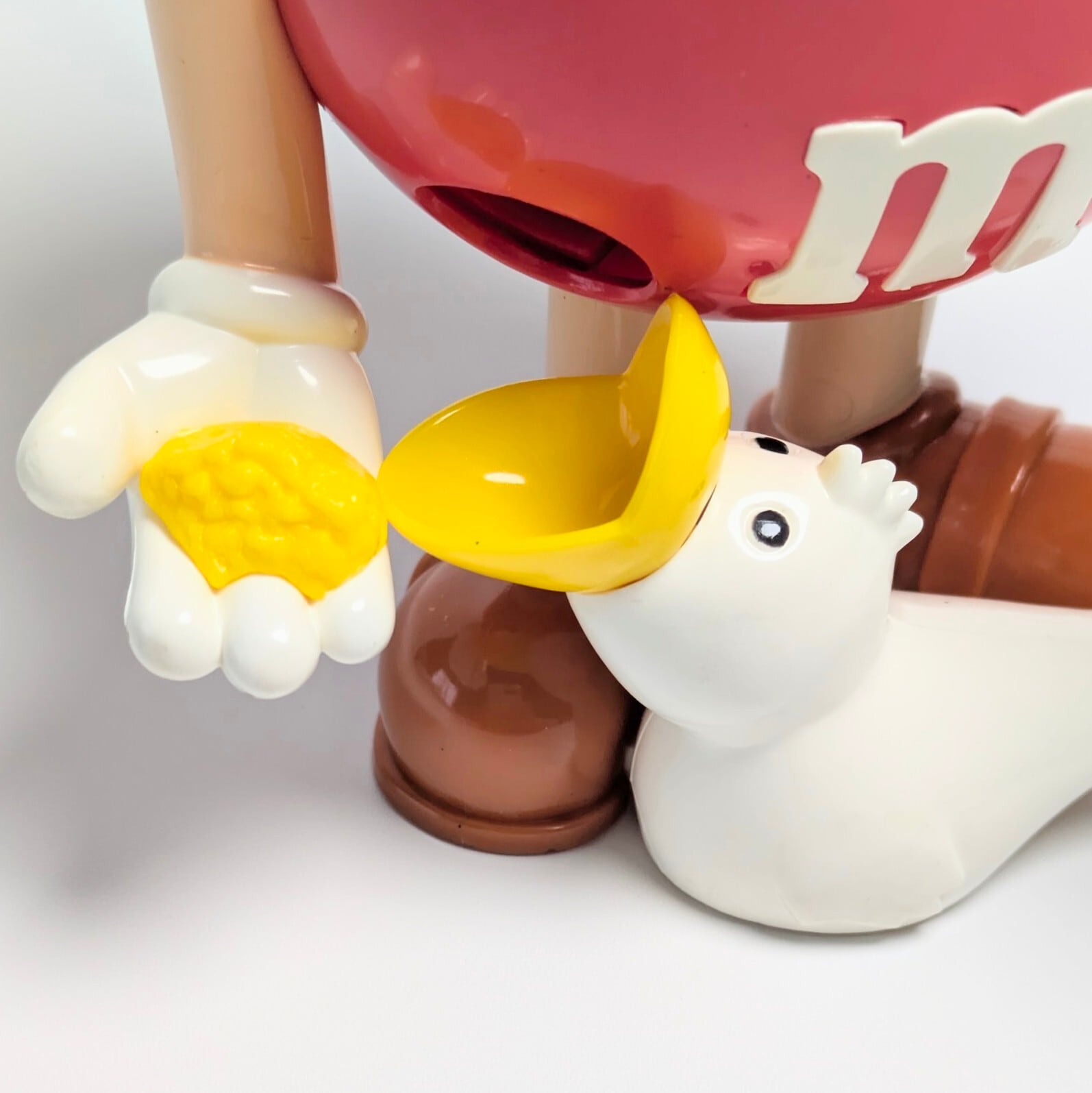 ☆ VINTAGE 90' JUNK ☆【 m&m's  ( エムアンドエムズ ) 】 m&m's レッド ファーマー キャンディ ディスペンサー / 農夫 / アヒル / チョコディスペンサー コレクション 〚アメリカン雑貨 アメトイ〛