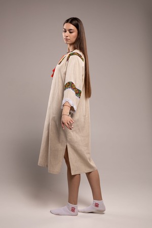 ウクライナ刺繍ヴィシヴァンカ　手刺繍　レディース・フリーサイズ