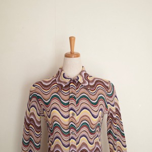 Design knit shirt