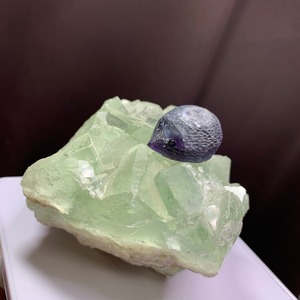 ハリーが住みついている原石・フローライト