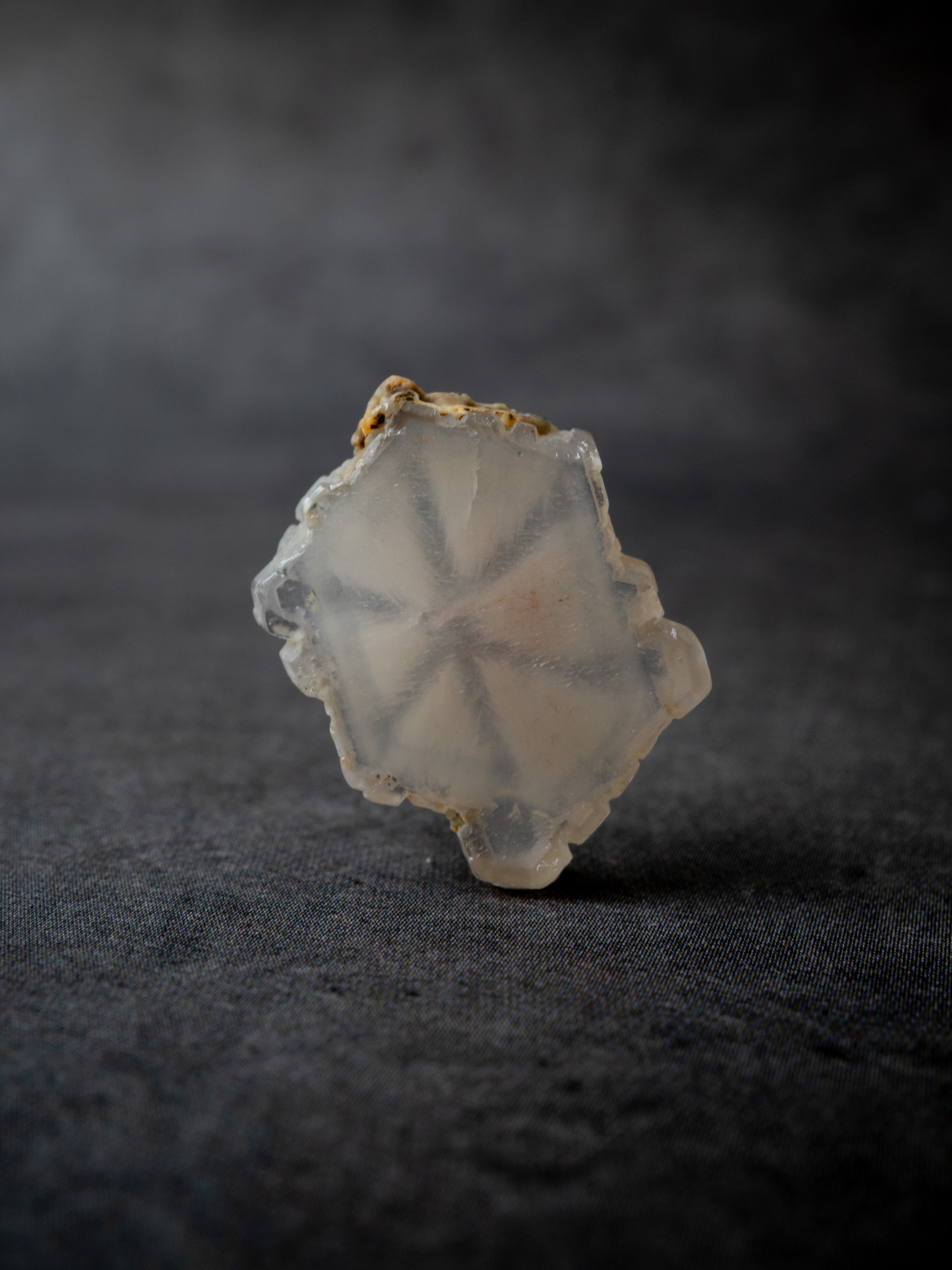 トラピッチェクォーツ - b08