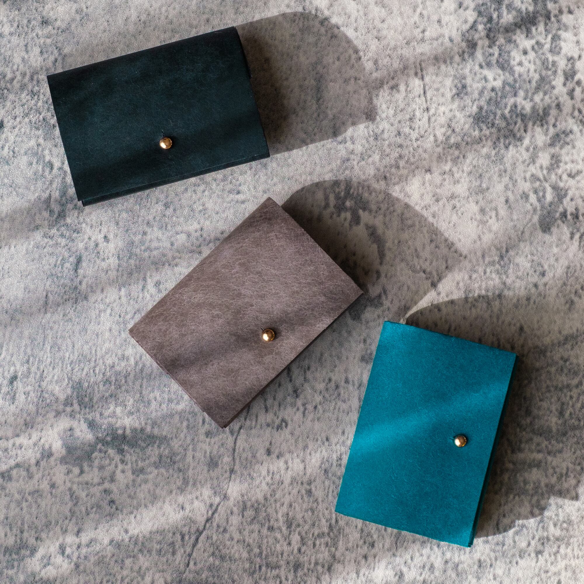 Sabrina mini｜お札の折れない三つ折り財布 | andloom（アンドルーム