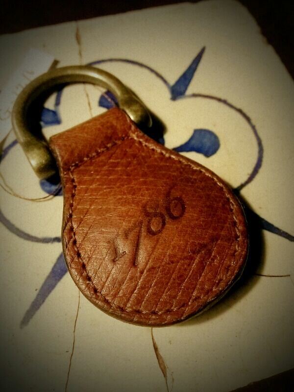 1786 Key Ring G17-16