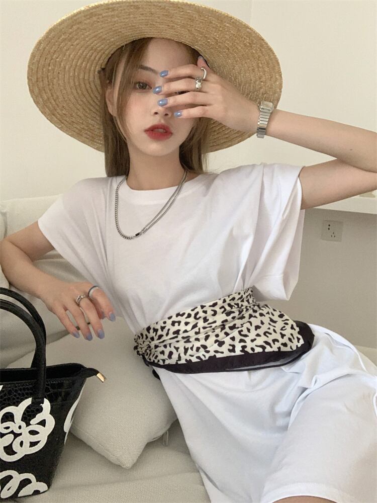 レオパードプリント柄Tシャツ サマー薄手カジュアルルーズトップス 夏物 ブラックストロベリース80950735999