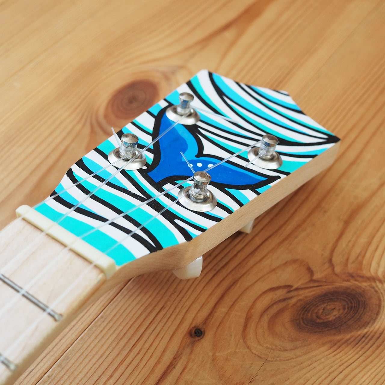Original Ukulele（Whale Family） | TAMO ART GALLERY