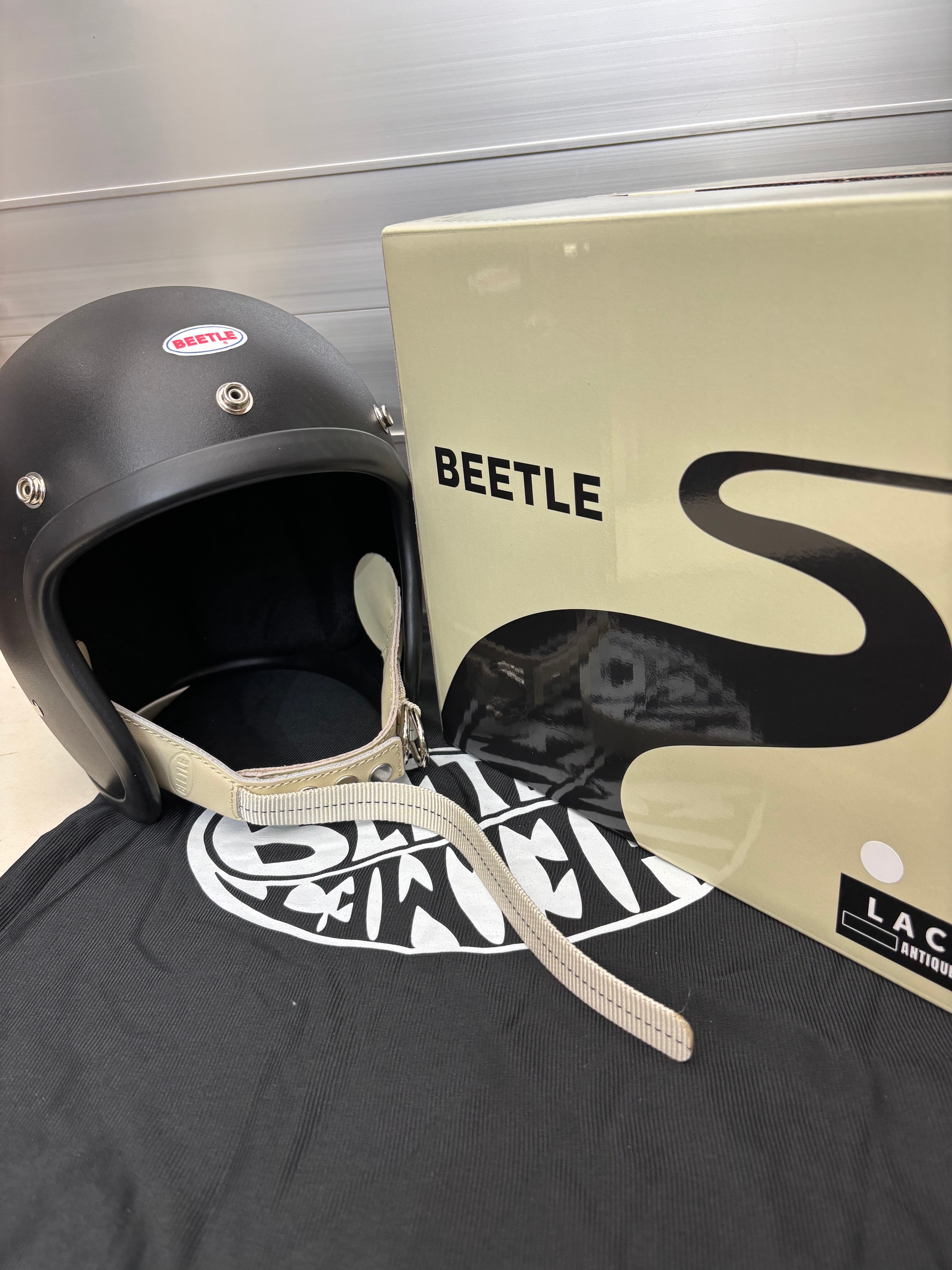 オーシャンビートル別注　LAC マットブラック ダブルストラップ白 オーシャンビートル LAC 別注 マットブラック 黒 Wストラップ白！ 各
