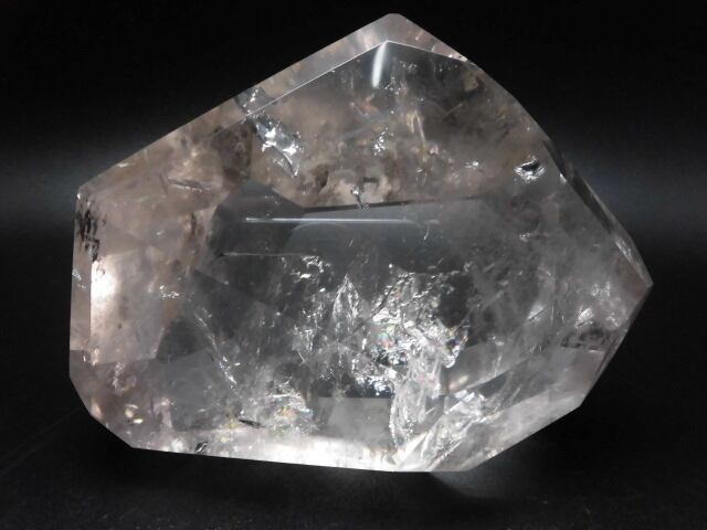 ずっしり約1.6kg 【送料無料】【高品質】ブラジル産多面カット水晶