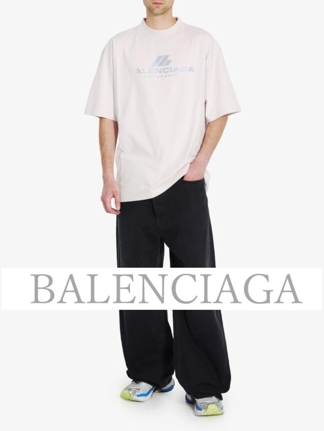 アクティブウェア T シャツ By：BALENCIAGA（バレンシアガ） | dranb 