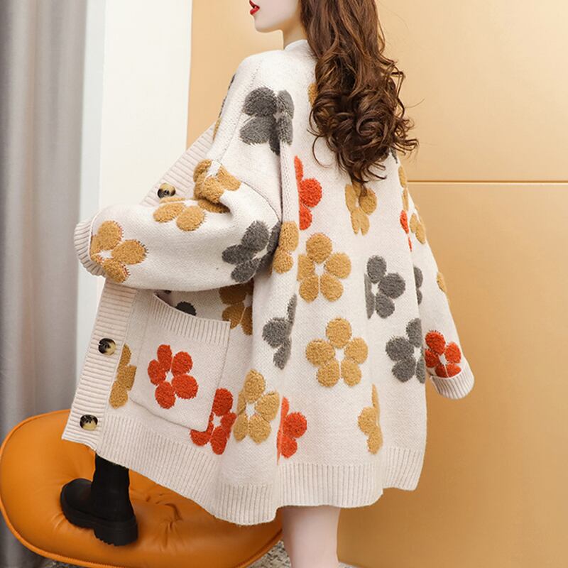 トップス レディース ニット セーター カーディガン 長袖 Vネック かわいい 大人可愛い カジュアル おしゃれ お洒落 レトロ こなれ感 ラフ ラブリー キュート 送料無料 存在感 フェミニン 柄 花柄 秋 冬 10代 20代 30代 学生 通学 デート お出かけ 女子会 休日 着回し 普段使い 重ね着 韓国 韓国系 ファッション コーデ スタイル 防寒 モテ 体型カバー トレンド 流行 インスタ映え ワンサイズ フリーサイズ ホワイト