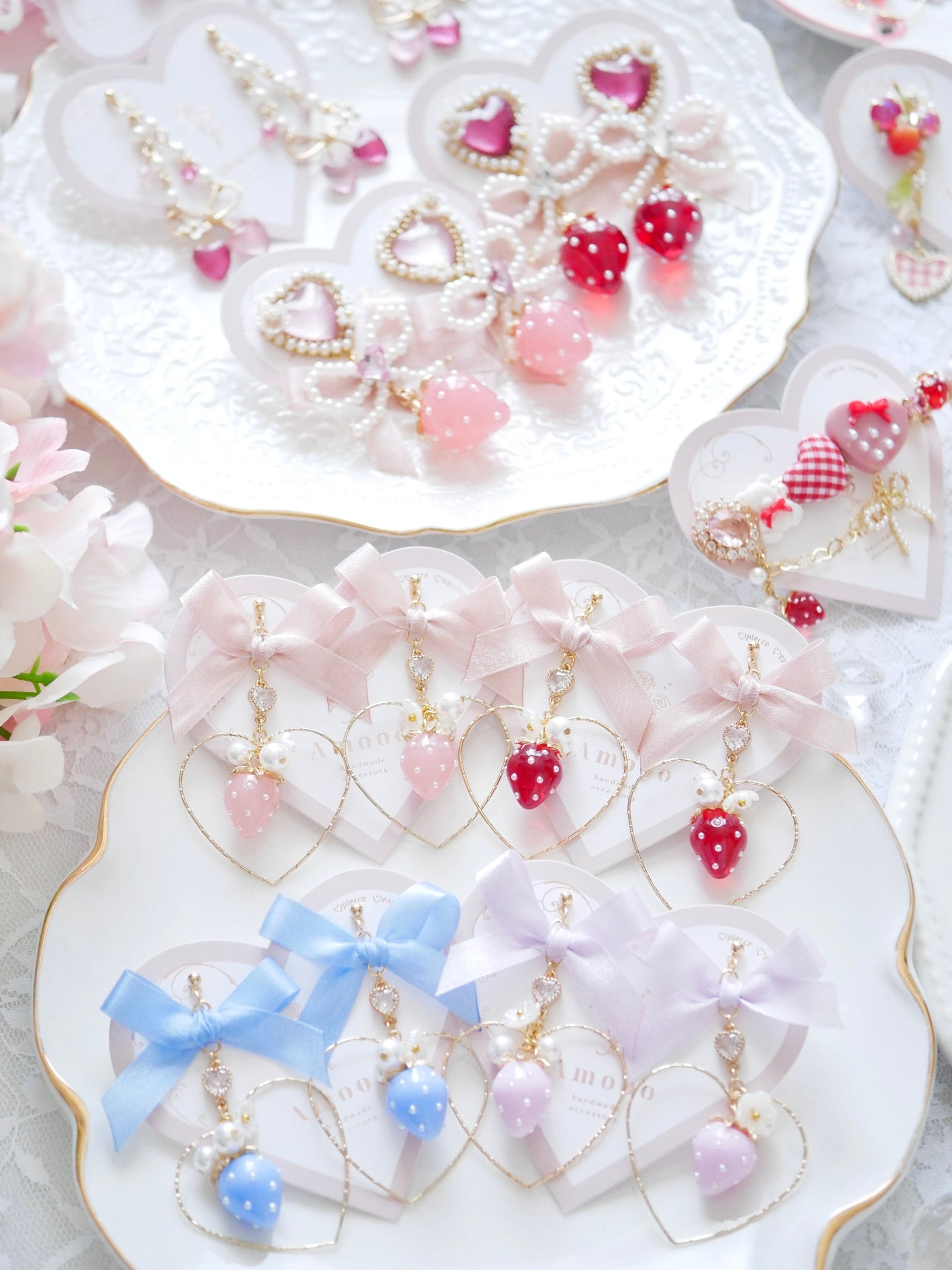8713 ストロベリーハートフープリボンピアス/イヤリング | Amooo