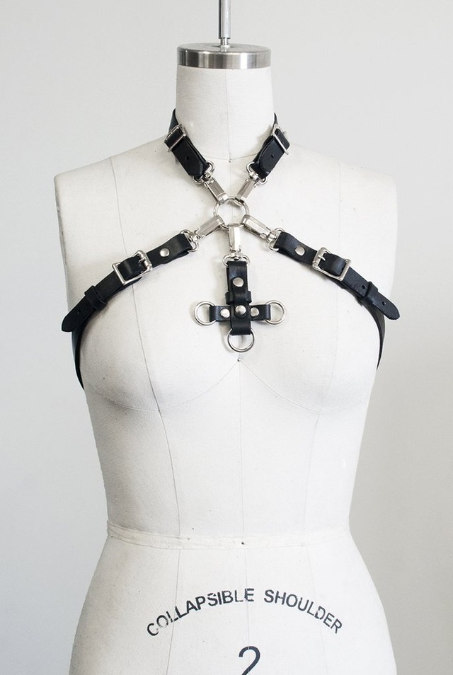ZANA BAYNE pendant harness