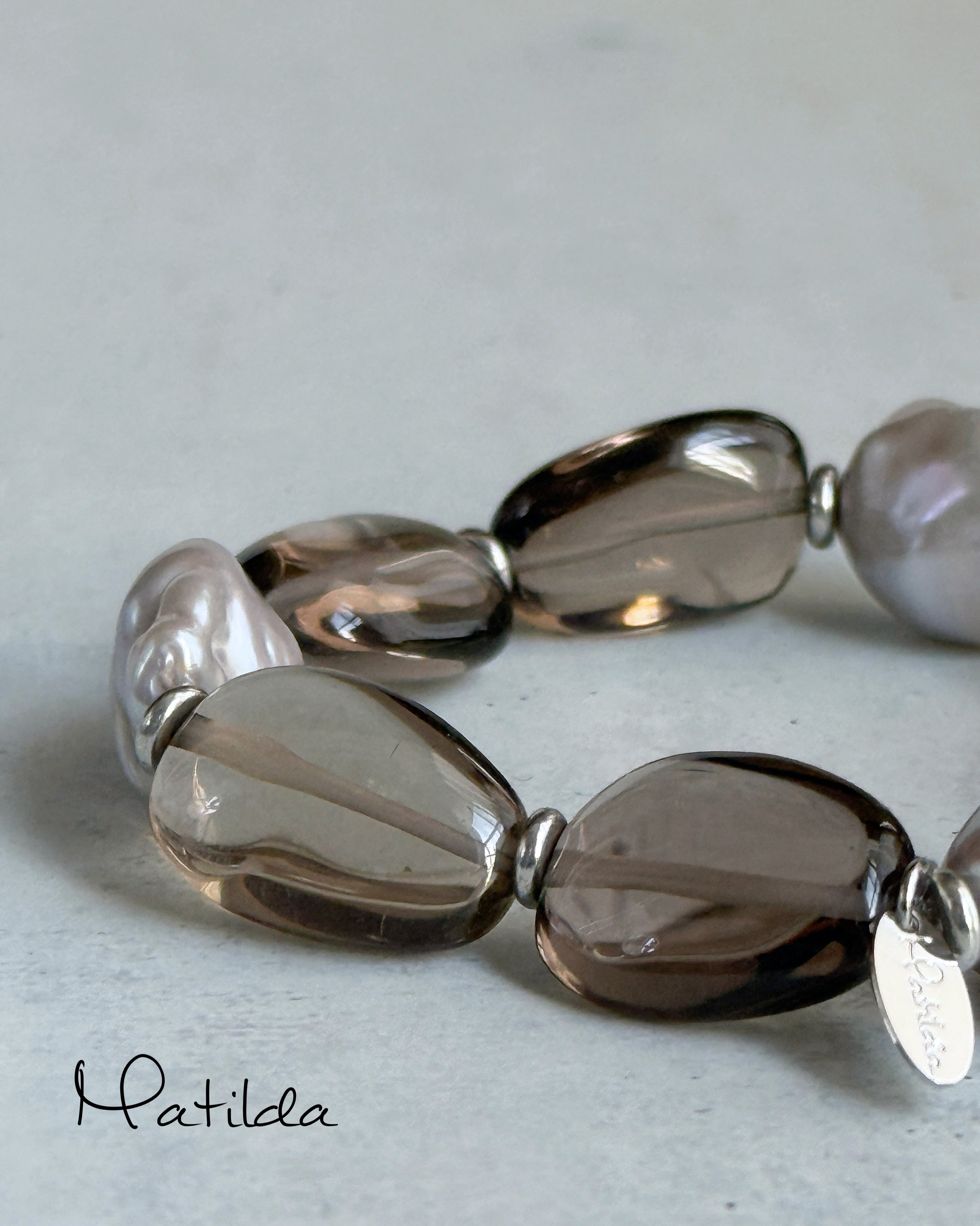 【再販】bicolor bracelet(スモーキークォーツ×淡水パール)