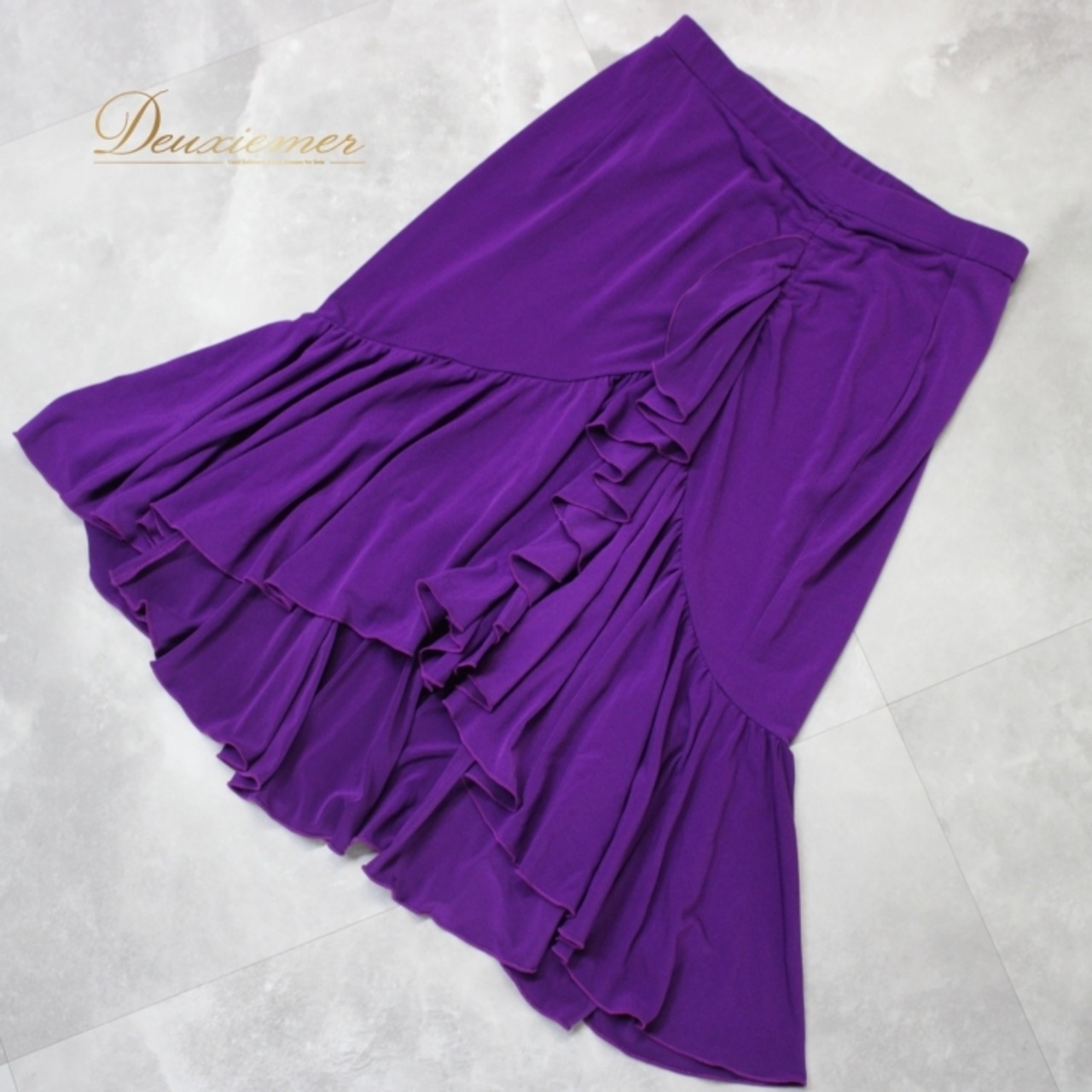 社交ダンス 衣装 スタンダード ラテン スカート レッスンウェア 練習着 Chacott Dance Sport チャコット ダンススポーツ 紫 無地 シンプル パープル系 派手 ウエストゴム 伸縮性 ポリエステル ポリウレタン 大人の色香 スカート丈60.5cm 素材感 軽量 快適 練習用 ダンス教室 体型カバー レディース おしゃれ 衣装スタイル コーディネート デザイン シンプルスタイル 自宅練習 イベント用 フェミニン かわいい