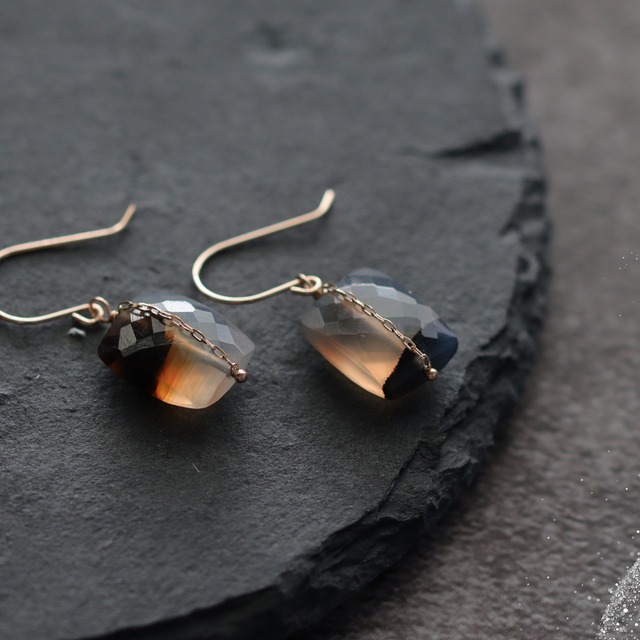 K10｜石が選べる｜ミニマルシックなモンタナアゲート×チェーンのピアス｜金属アレルギー対応