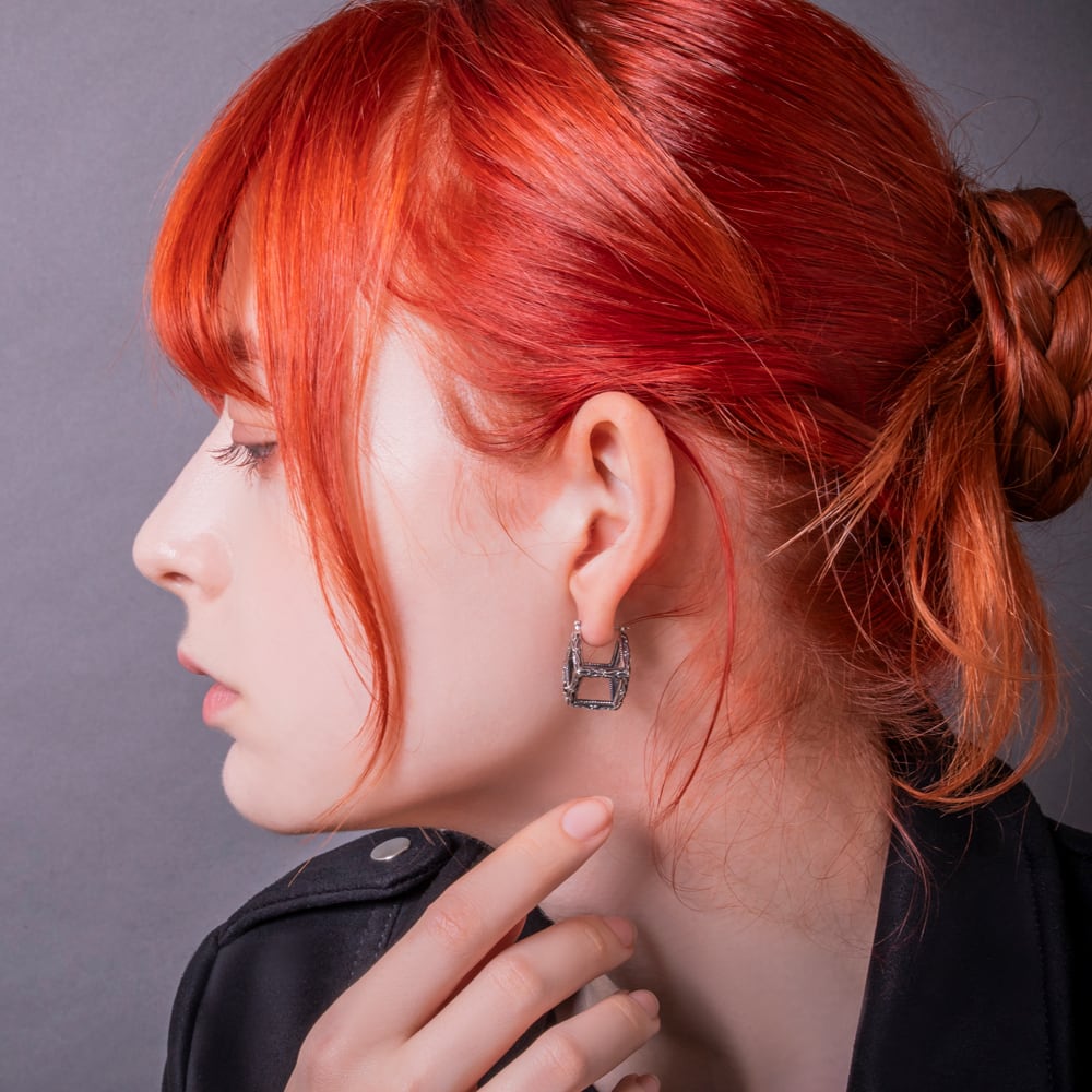 【CAREERNG ピアス】 フレームキューブピアス 片耳用 ACE0168 Frame cube earrings シルバー