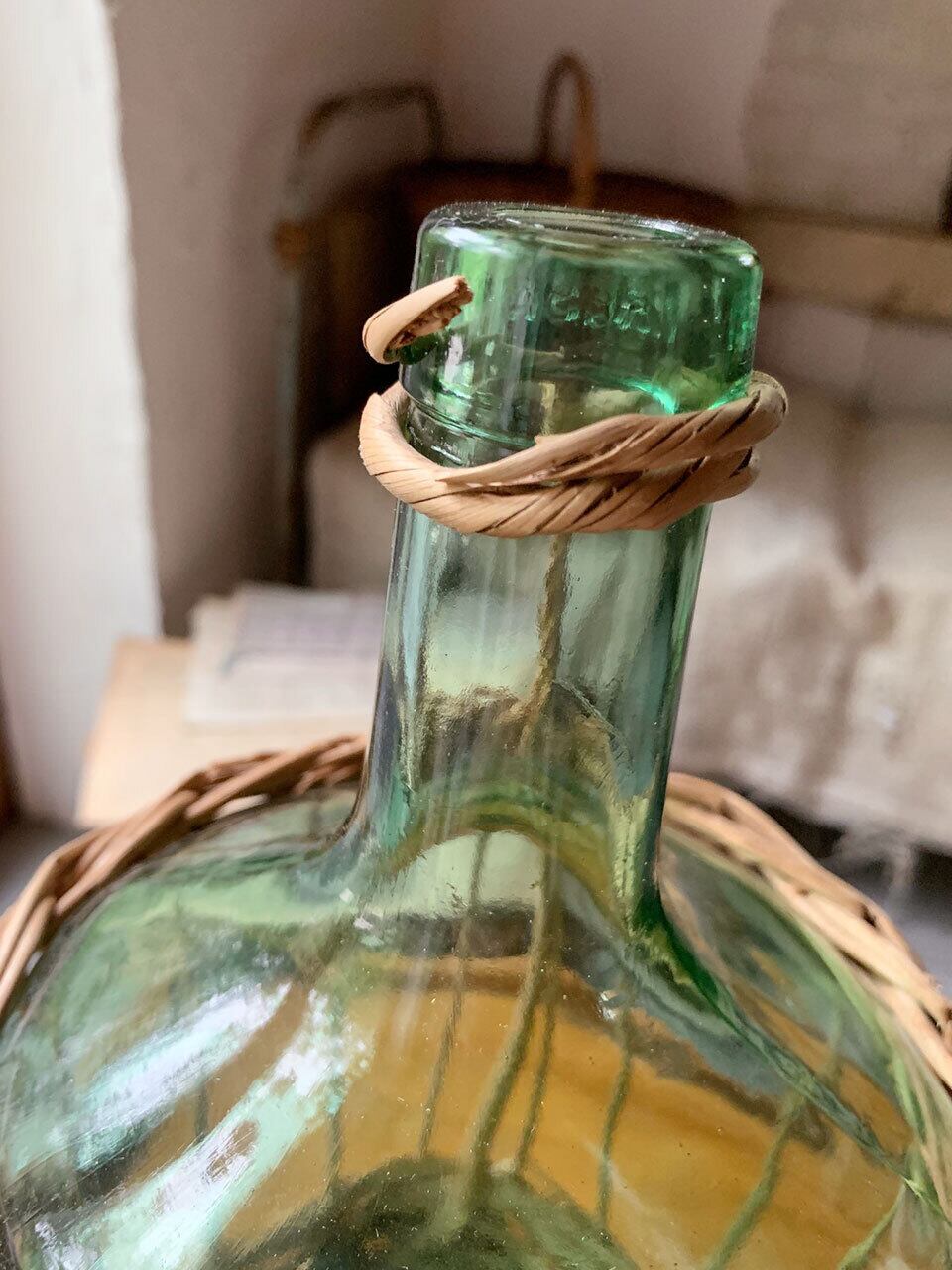 ワインボトル 籐 巻き ラタン | Brocante de La Cocotte （フランス