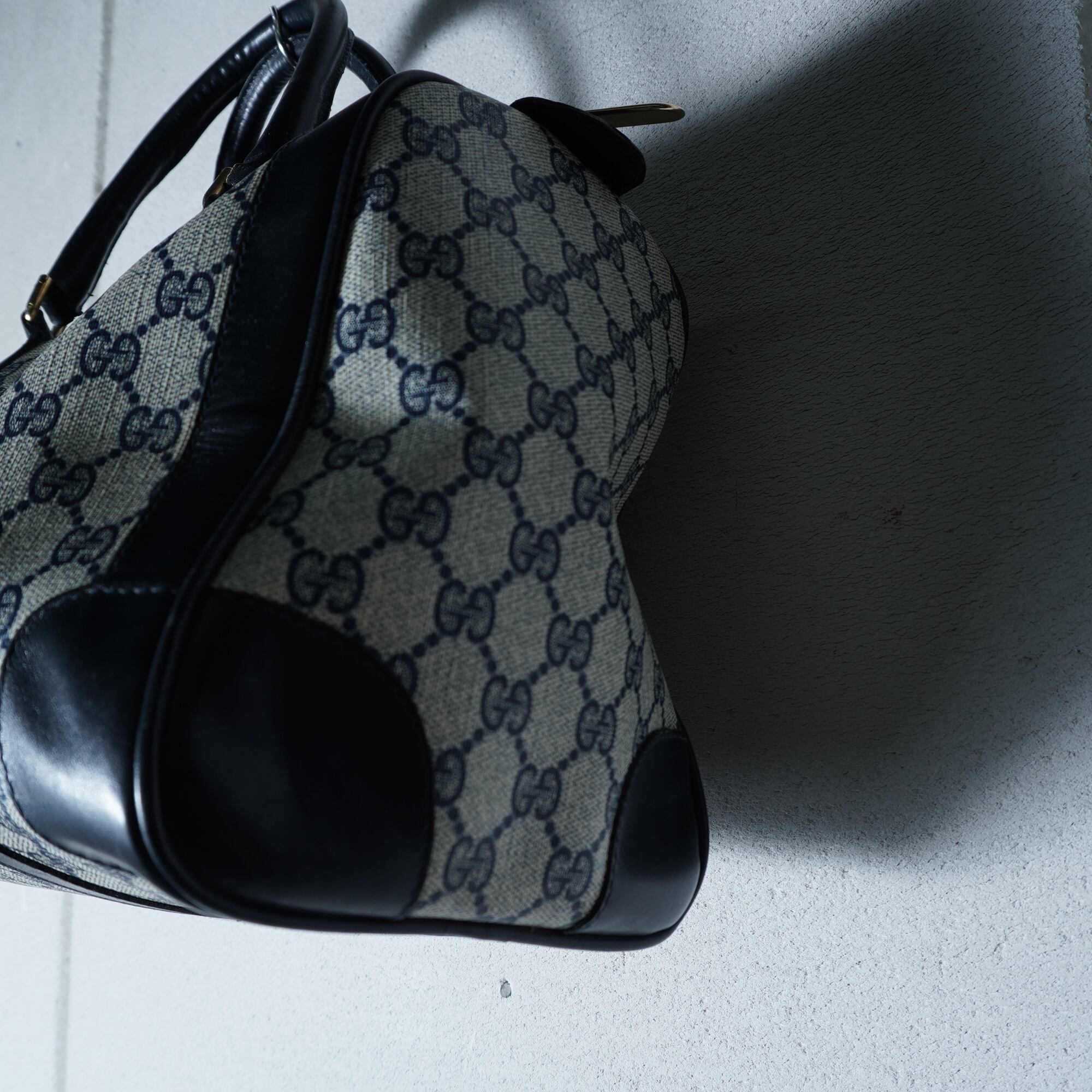 GUCCI】グッチ GG柄金金具ボストンハンドバッグ navy&beige | MIXHIVE