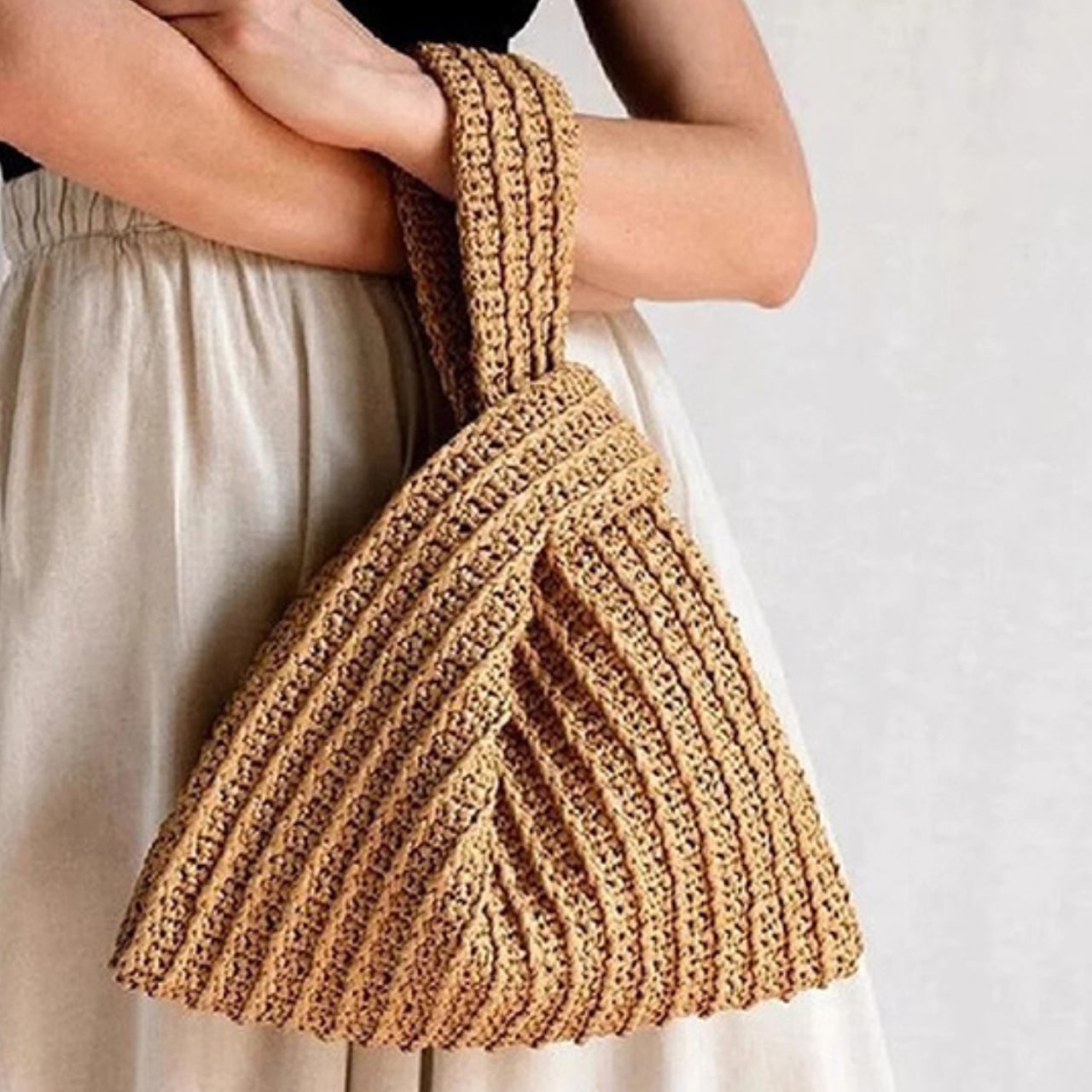 Hand carry woven bag S985