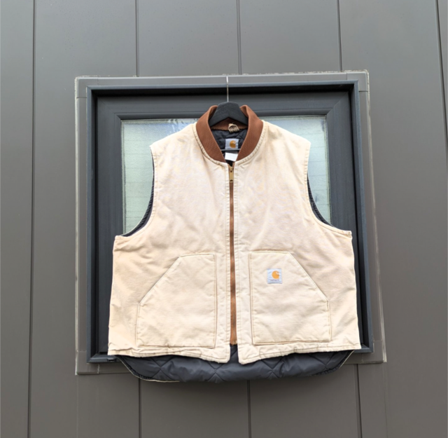 nice fade!!! 90s carhartt duck vest 小岩店