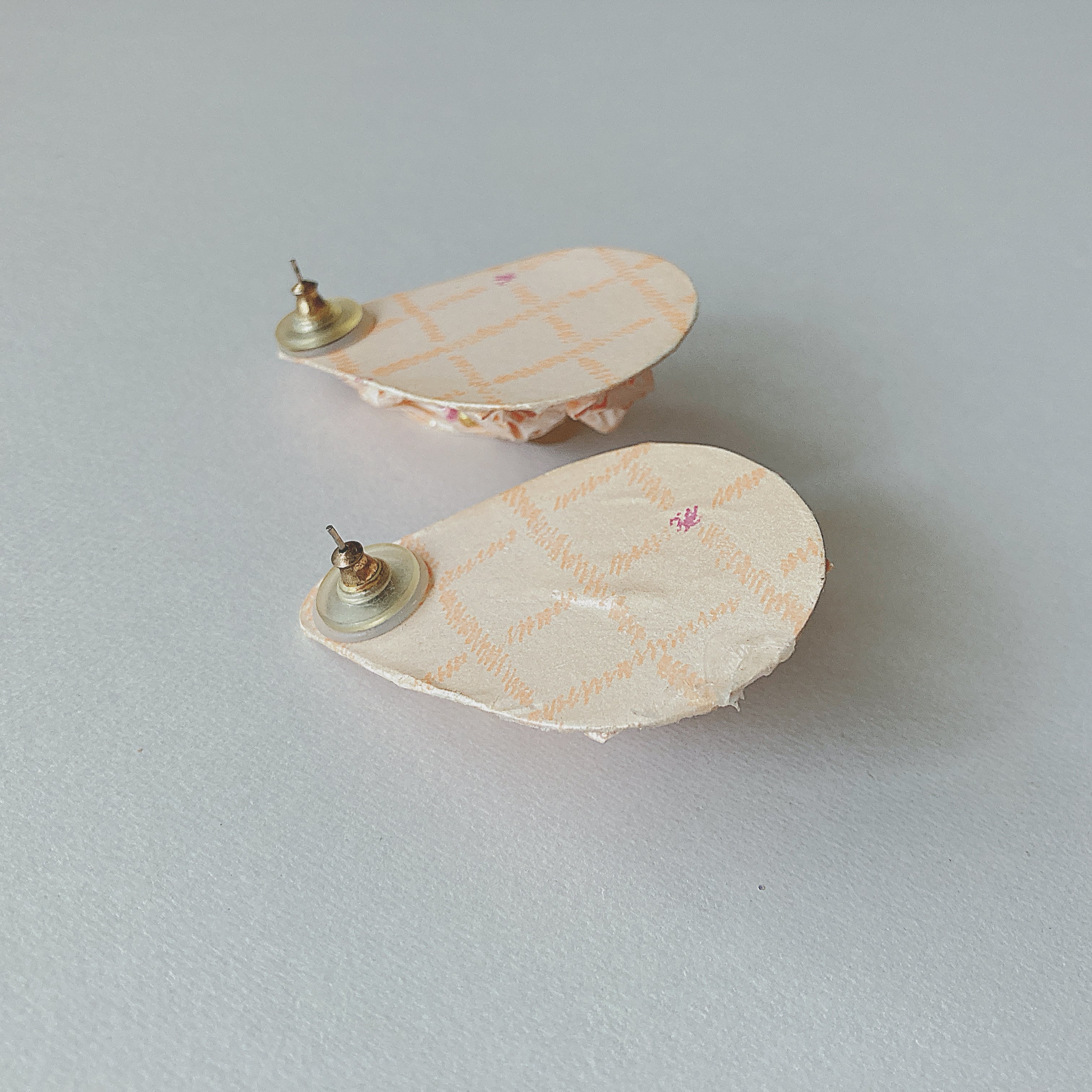 Vintage pink paper glitter earrings ヴィンテージ ピンク ペーパー グリッター ラメ ピアス b1457