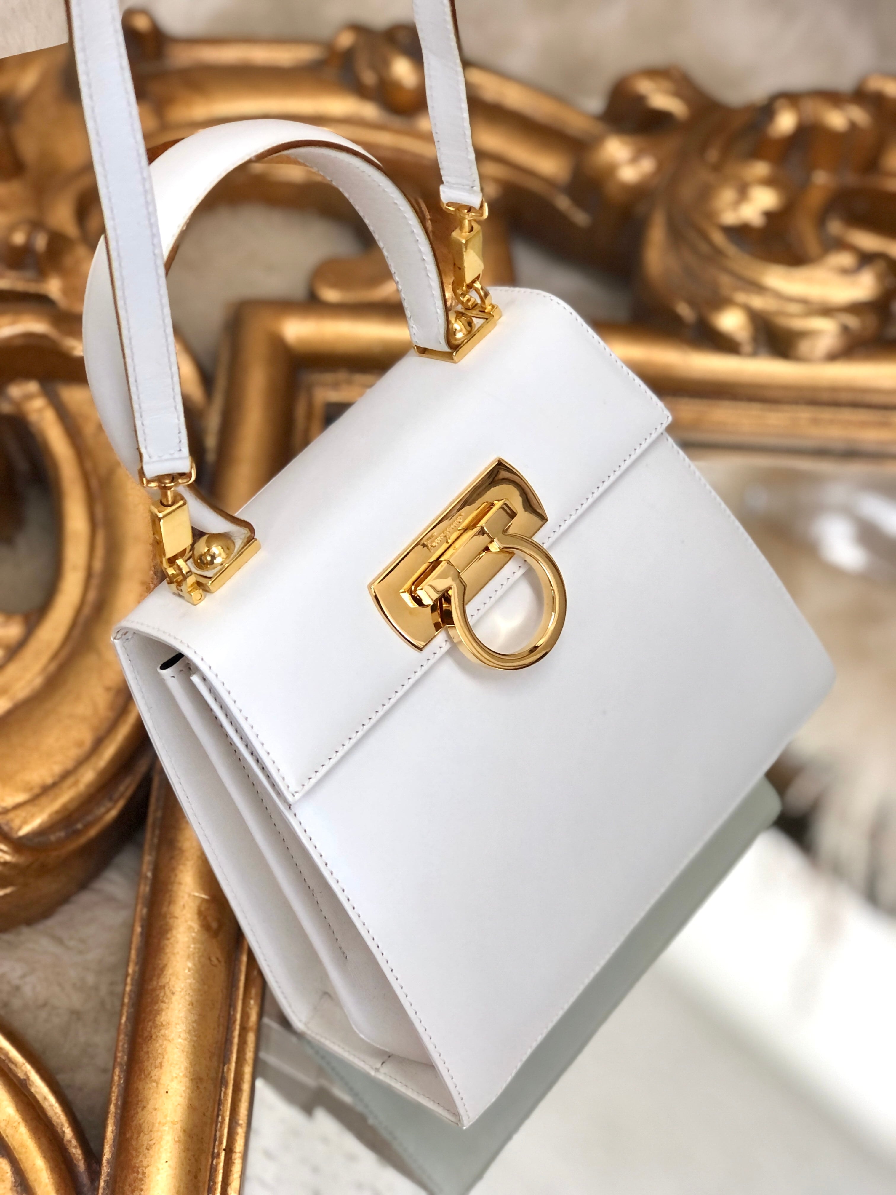 日本直送 名牌中古包 】Salvatore Ferragamo フェラガモ ガンチーニ 