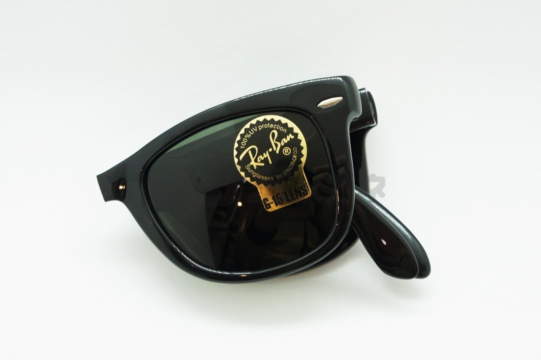 ※本日限り限界割引 Ray-Ban FOLDING WAYFARER ブラック