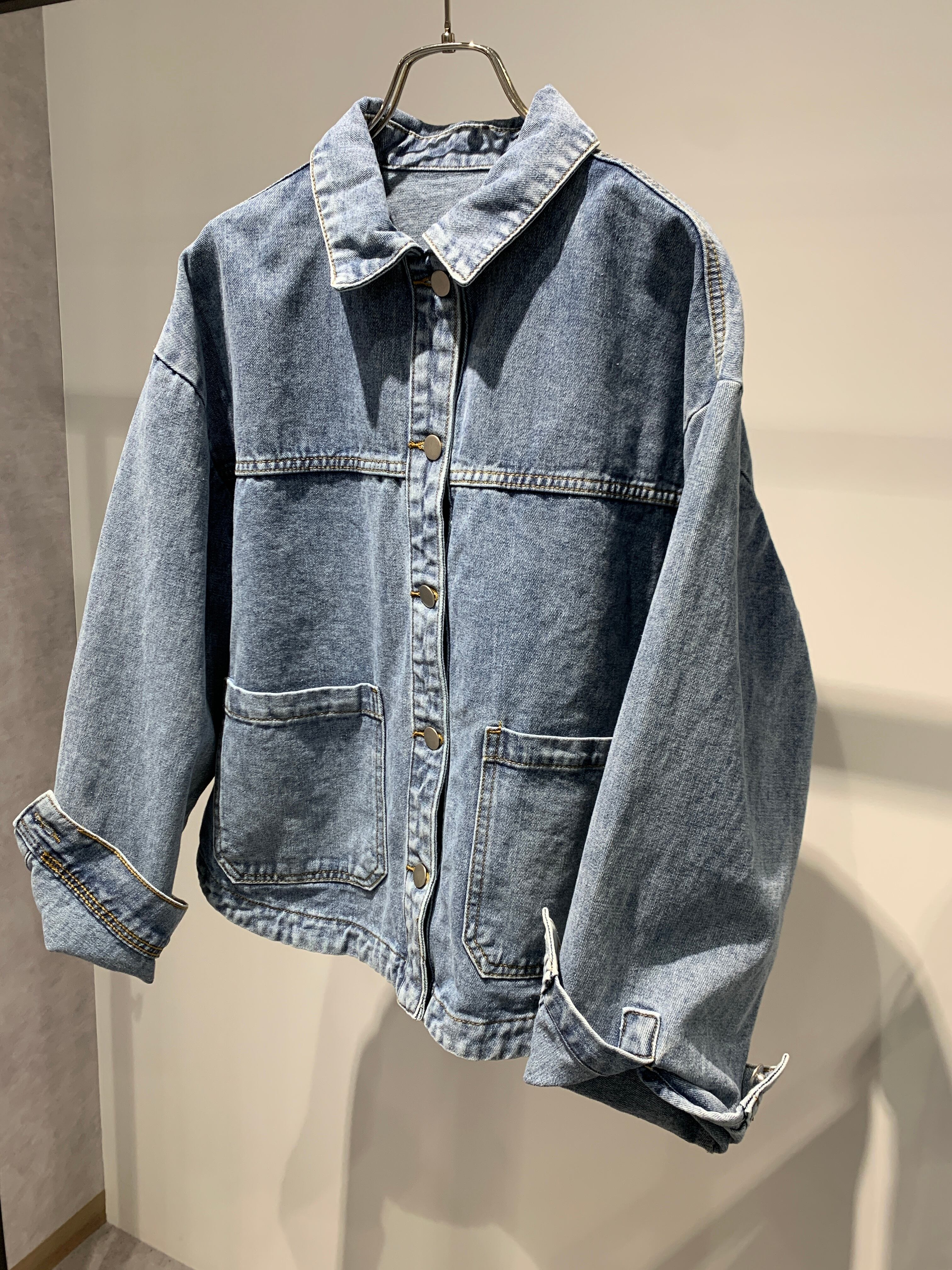 round hem denim jacket