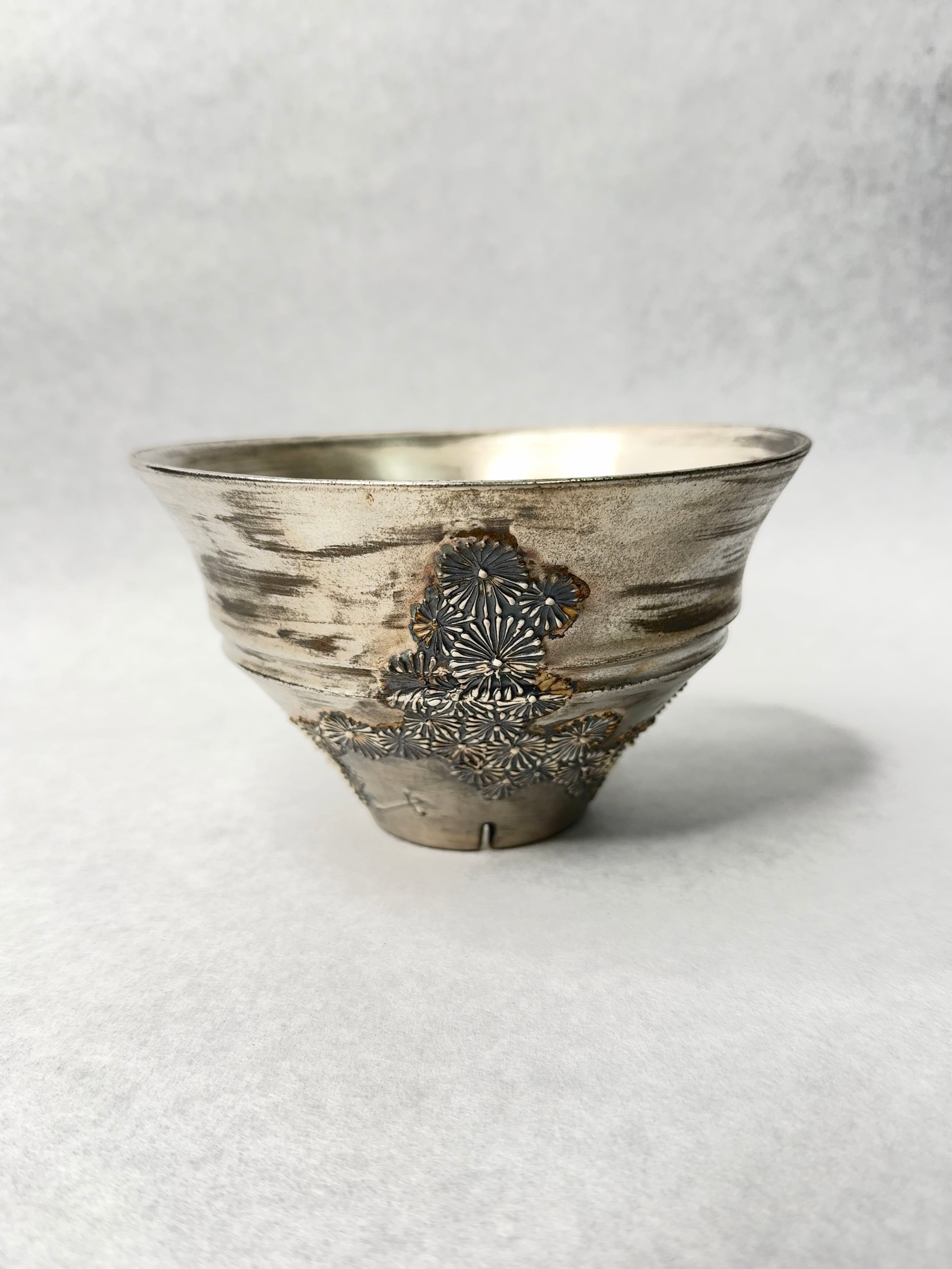 石塚花弓 鉢作品・イッチン 銀彩