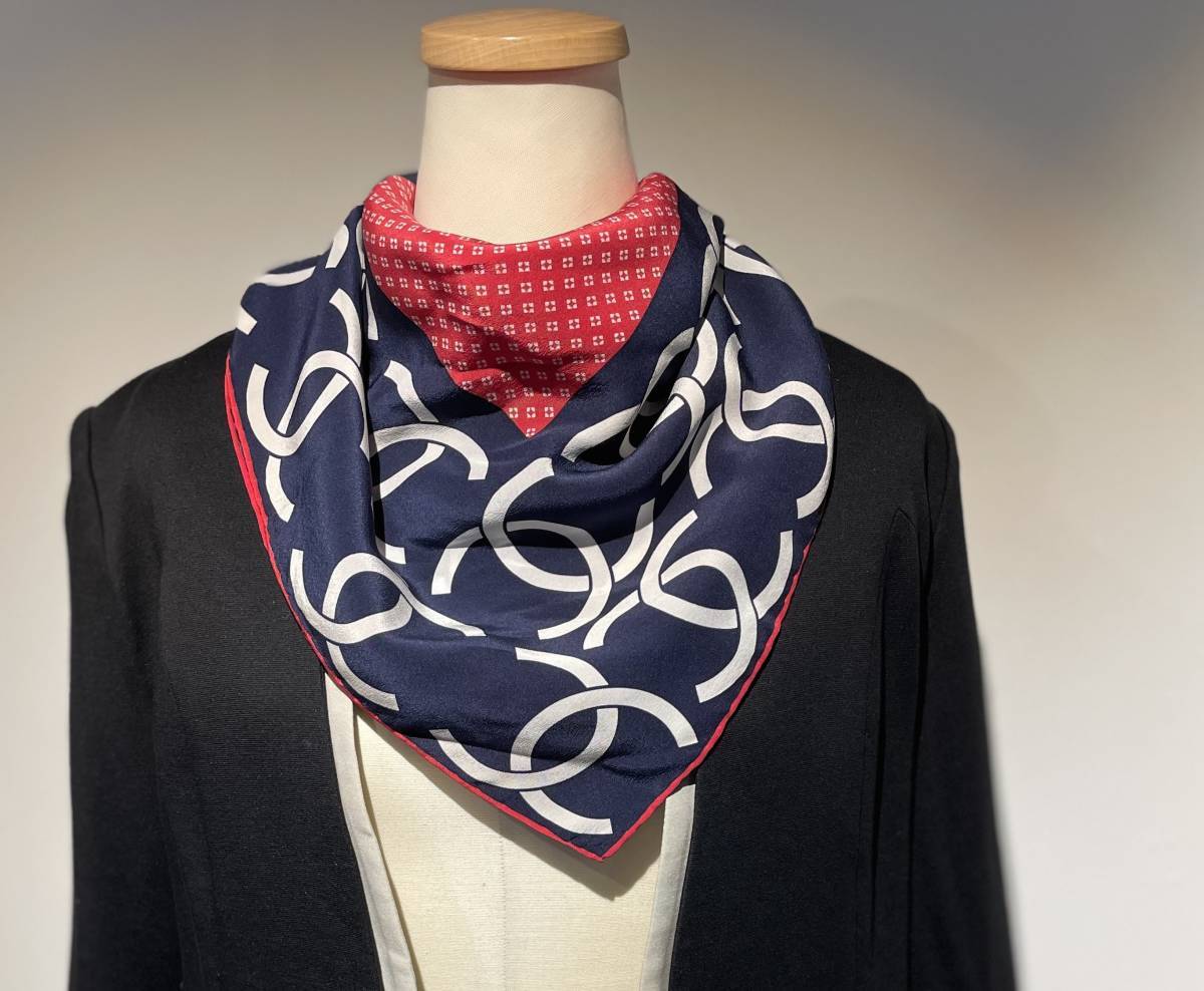 SALE！】CHANEL シャネル スカーフ ココマーク 小紋柄 シルク100  