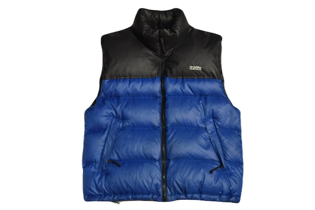 USED 90s CAMPMOR Down vest -Medium 02337