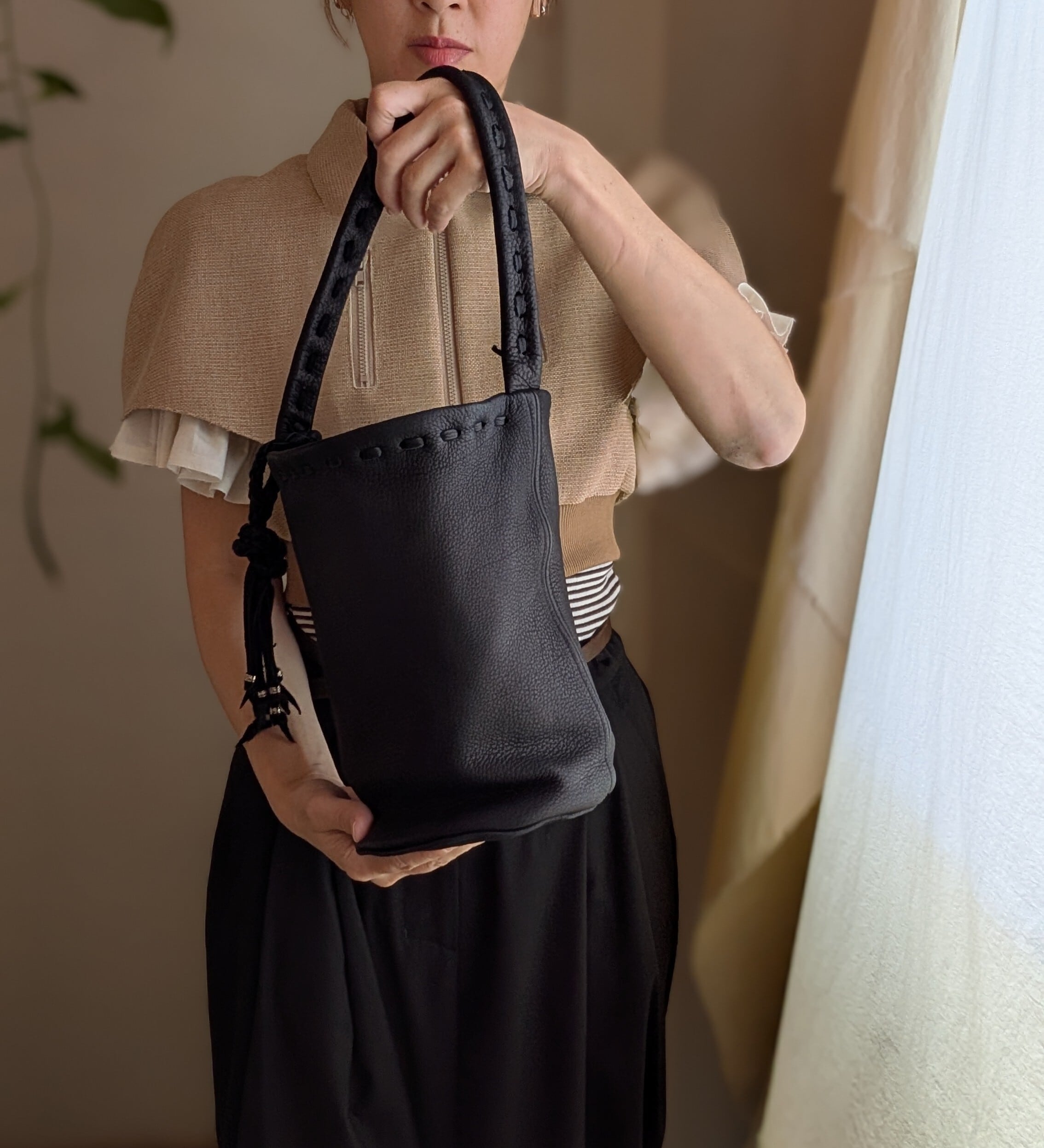 セール！Nasngwam ナスングワム NWCベスト（ユーズドウォッシュ）M Nasngwam. ] ナスングワム / One Handle Tote / Black | 服と雑貨ume