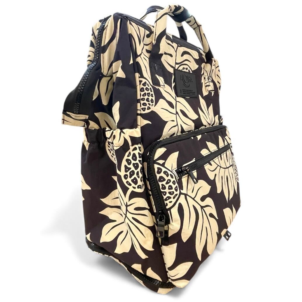 ALOHA COLLECTION】 ル・ベベ リュック SALINA ママバッグ 多機能