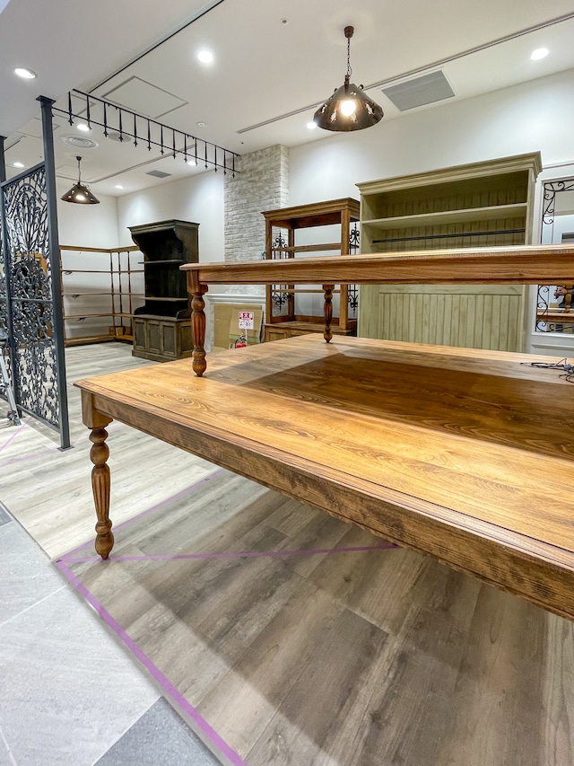 2段平台ろくろ足テーブル 店舗向けディスプレイテーブル (下)2000✕1750(上)1400✕1150 サイズオーダー可