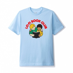 LO-FI BOOK CLUB TEE POWDER BLUE