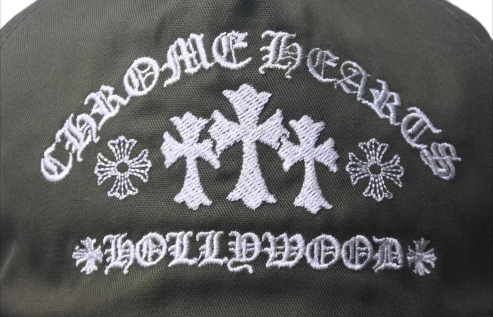 CHROME HEARTSレザーロゴクロス刺繍 CH スナップバックキャップ CH